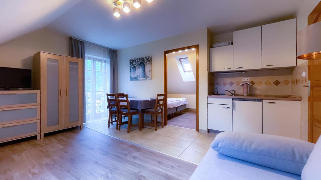 Ozkut Apartmanhaz Olmod Exterior foto