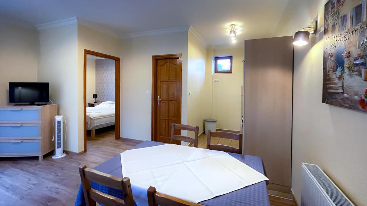 Ozkut Apartmanhaz Olmod Exterior foto