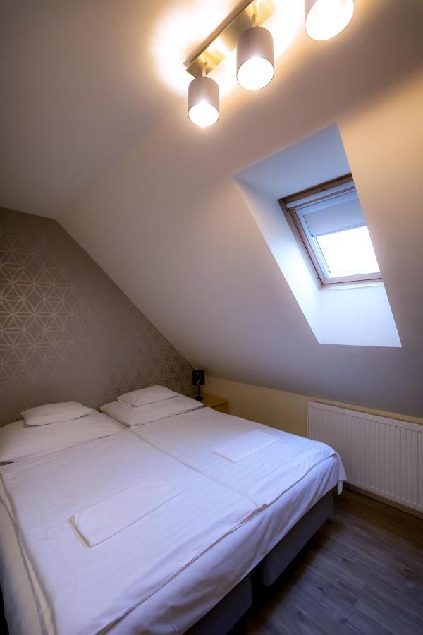 Ozkut Apartmanhaz Olmod Exterior foto