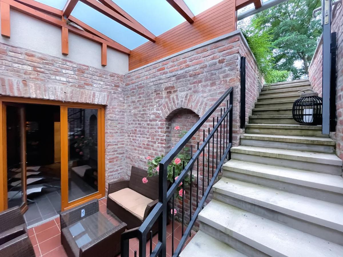 Ozkut Apartmanhaz Olmod Exterior foto