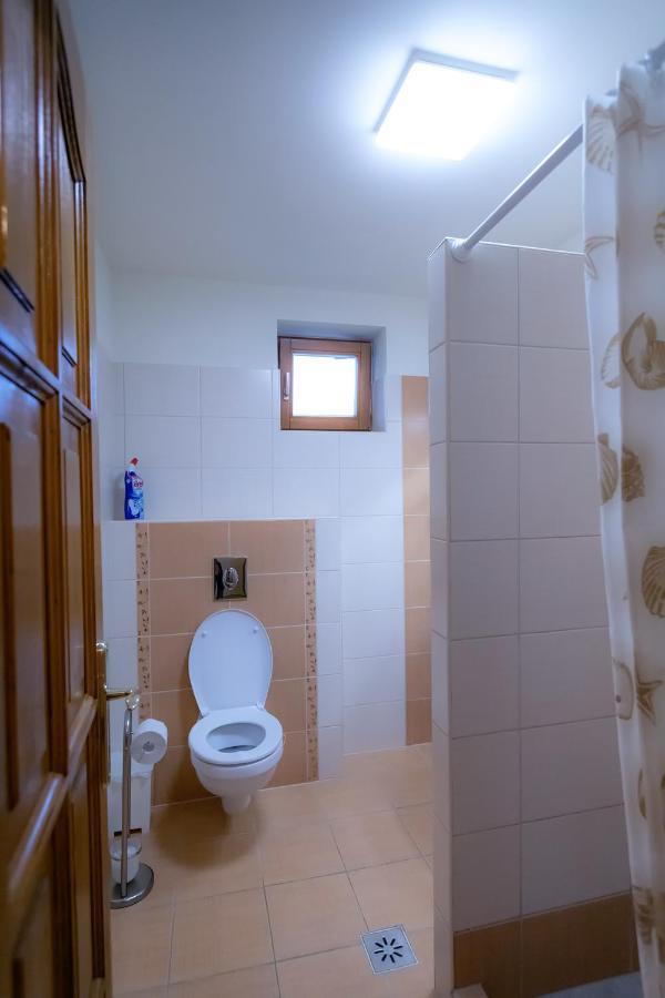 Ozkut Apartmanhaz Olmod Exterior foto