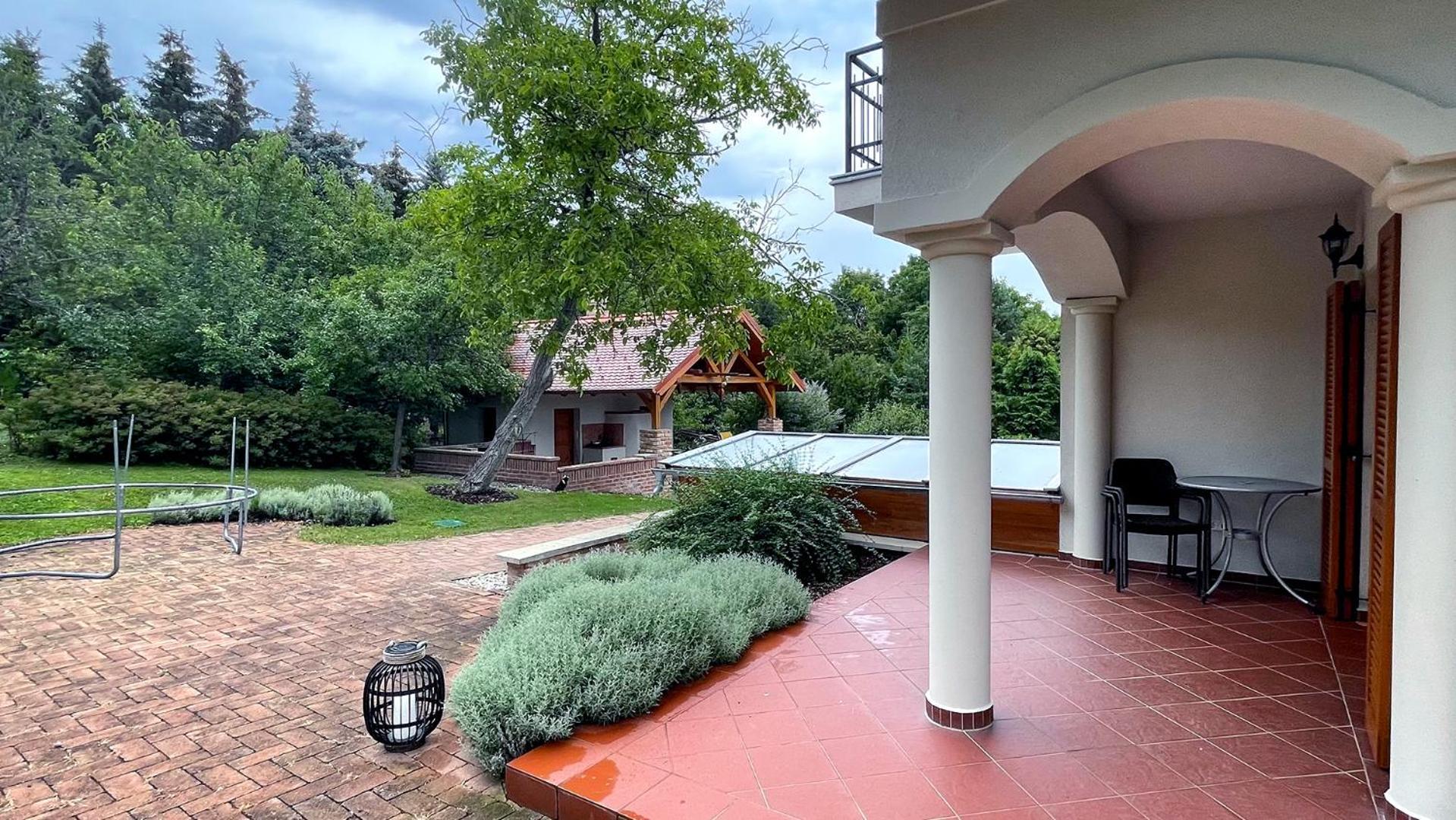 Ozkut Apartmanhaz Olmod Exterior foto