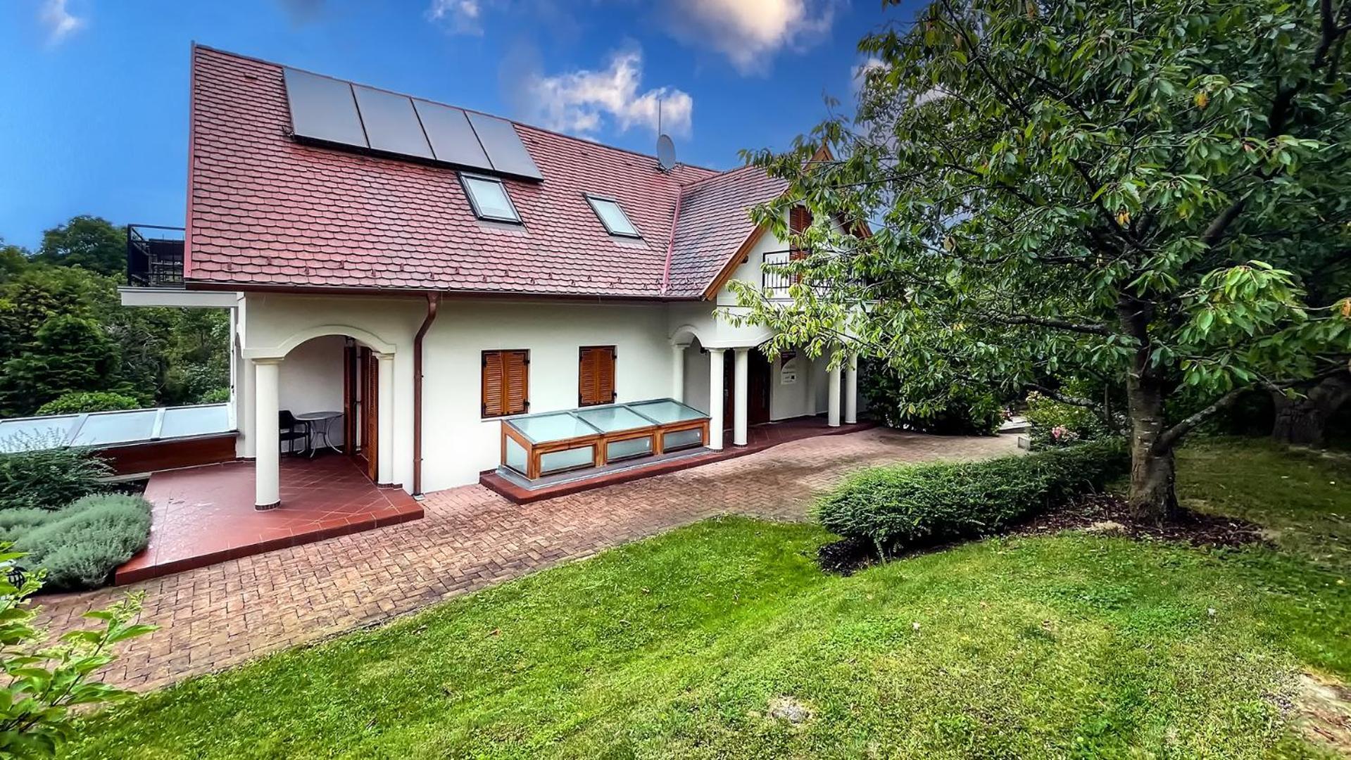 Ozkut Apartmanhaz Olmod Exterior foto