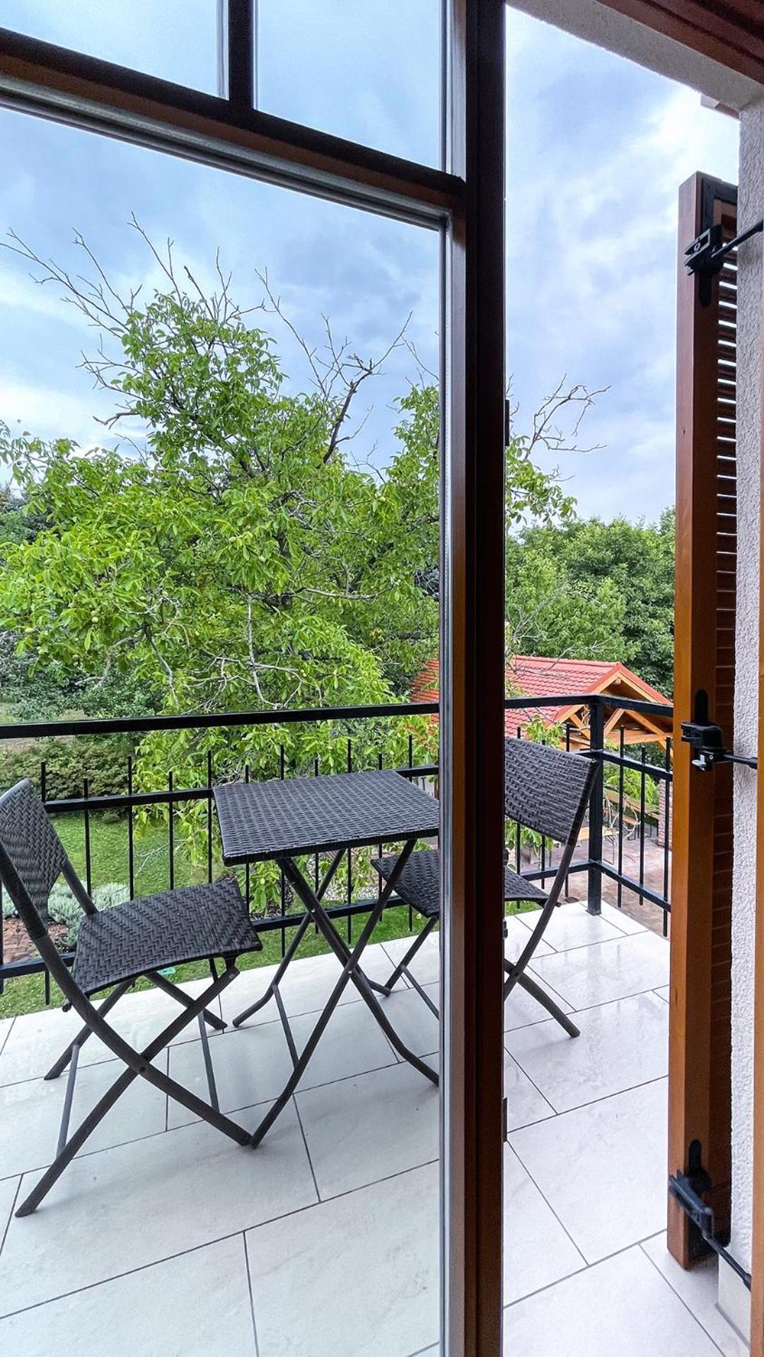 Ozkut Apartmanhaz Olmod Exterior foto